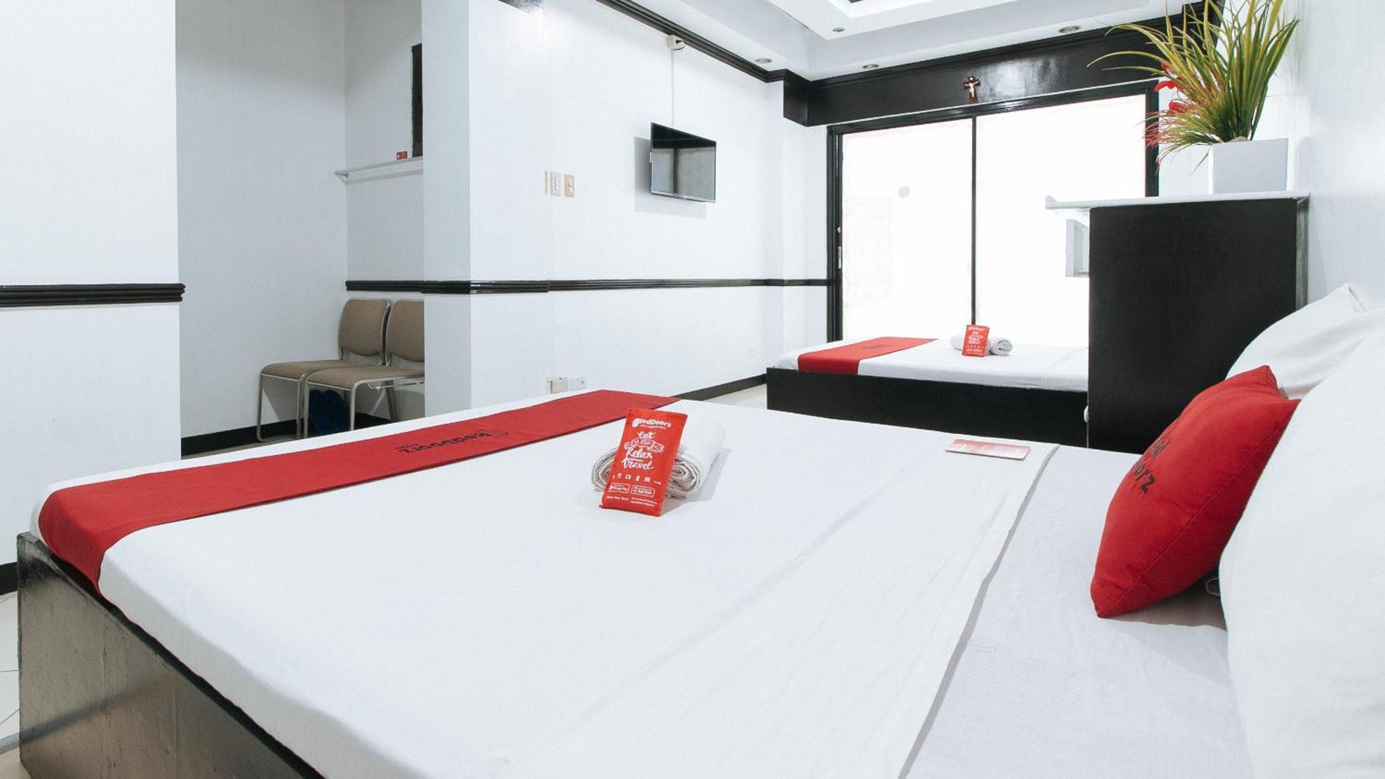 Reddoorz At Plus Villa Gloria Taguig Exteriér fotografie