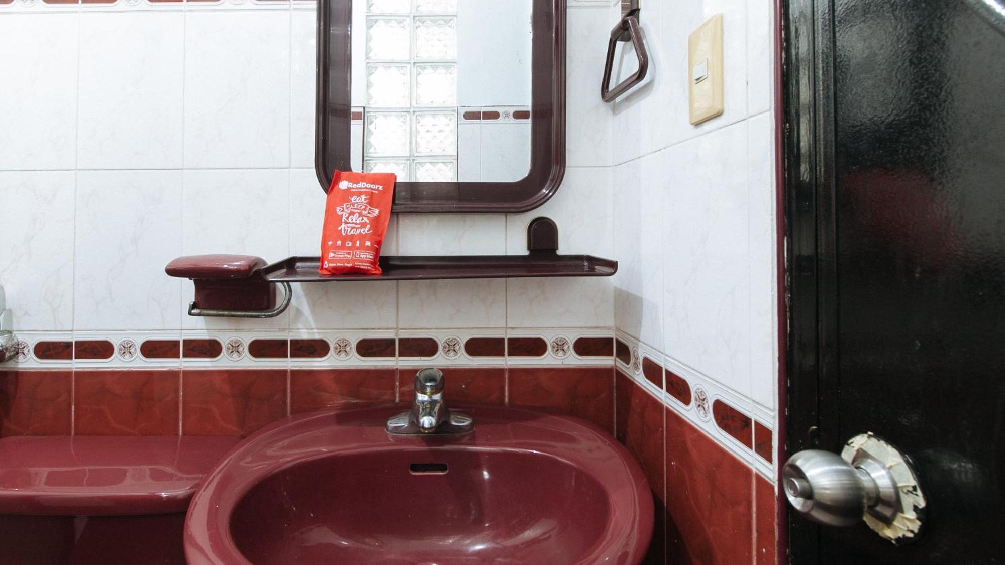 Reddoorz At Plus Villa Gloria Taguig Exteriér fotografie
