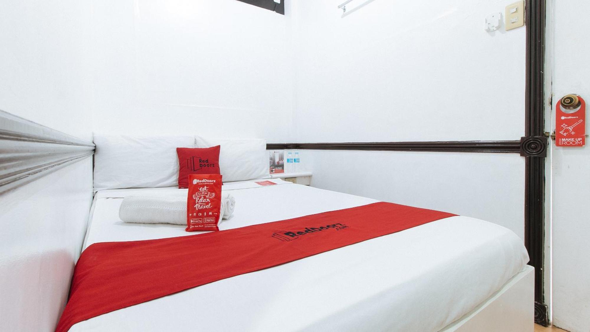 Reddoorz At Plus Villa Gloria Taguig Exteriér fotografie
