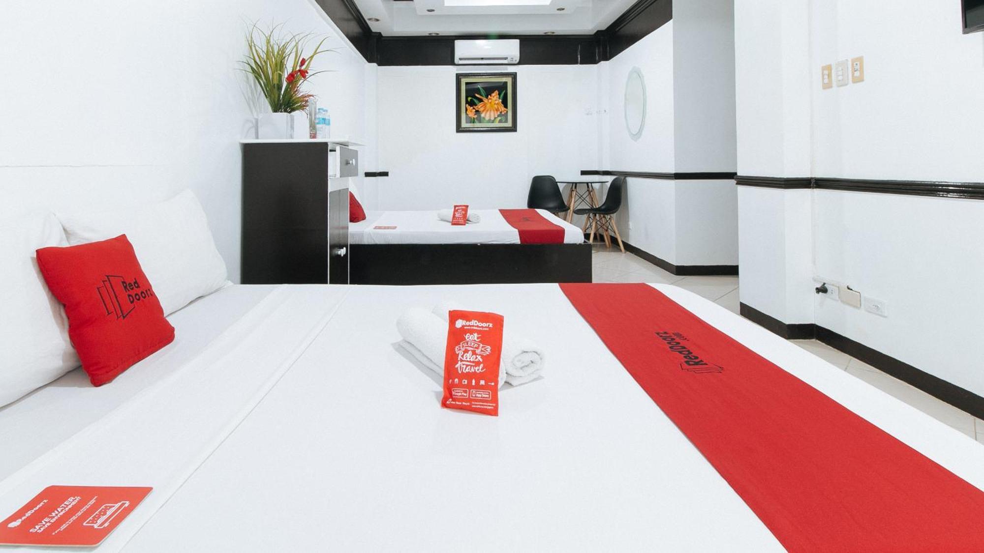 Reddoorz At Plus Villa Gloria Taguig Exteriér fotografie