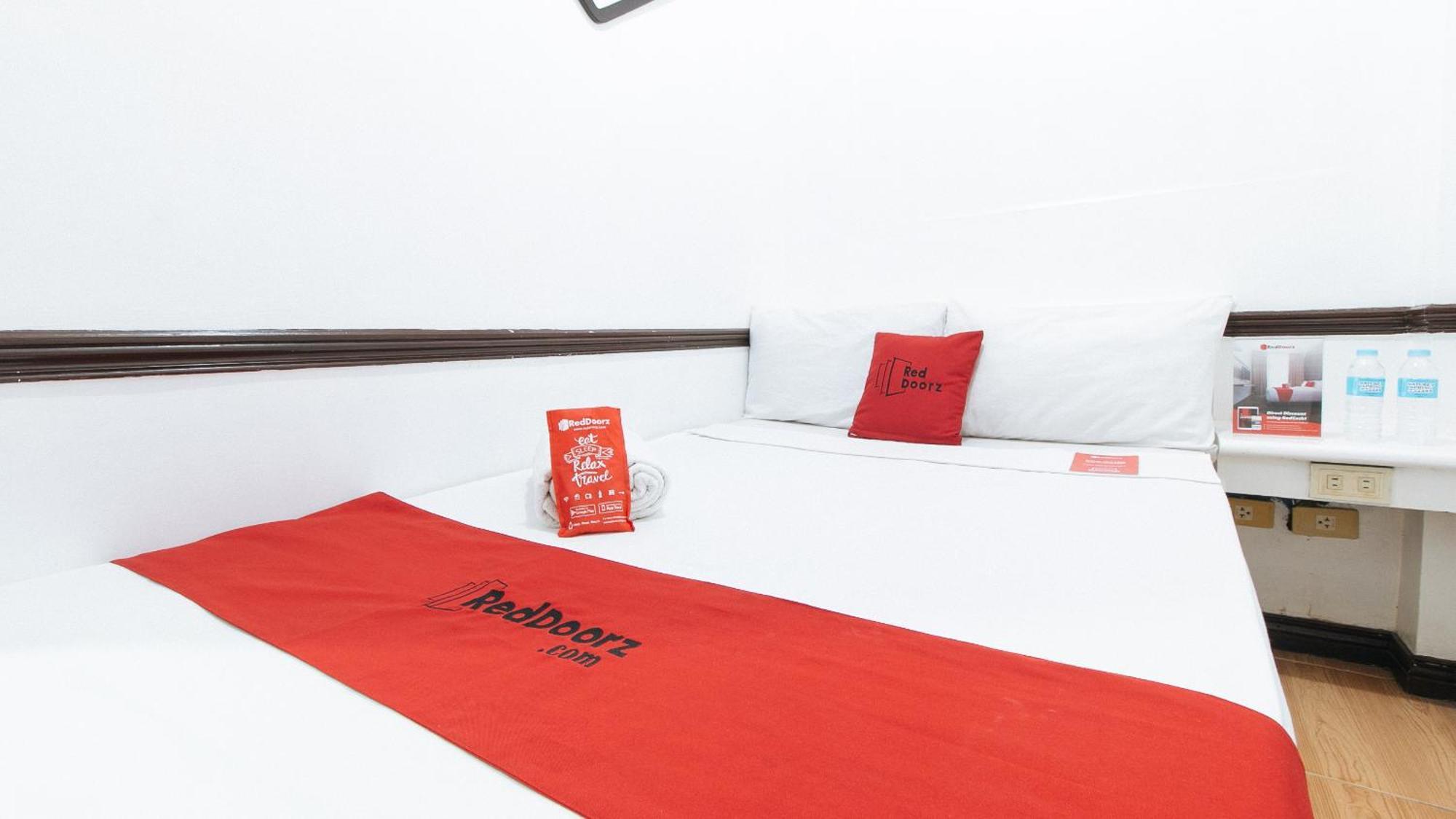 Reddoorz At Plus Villa Gloria Taguig Exteriér fotografie