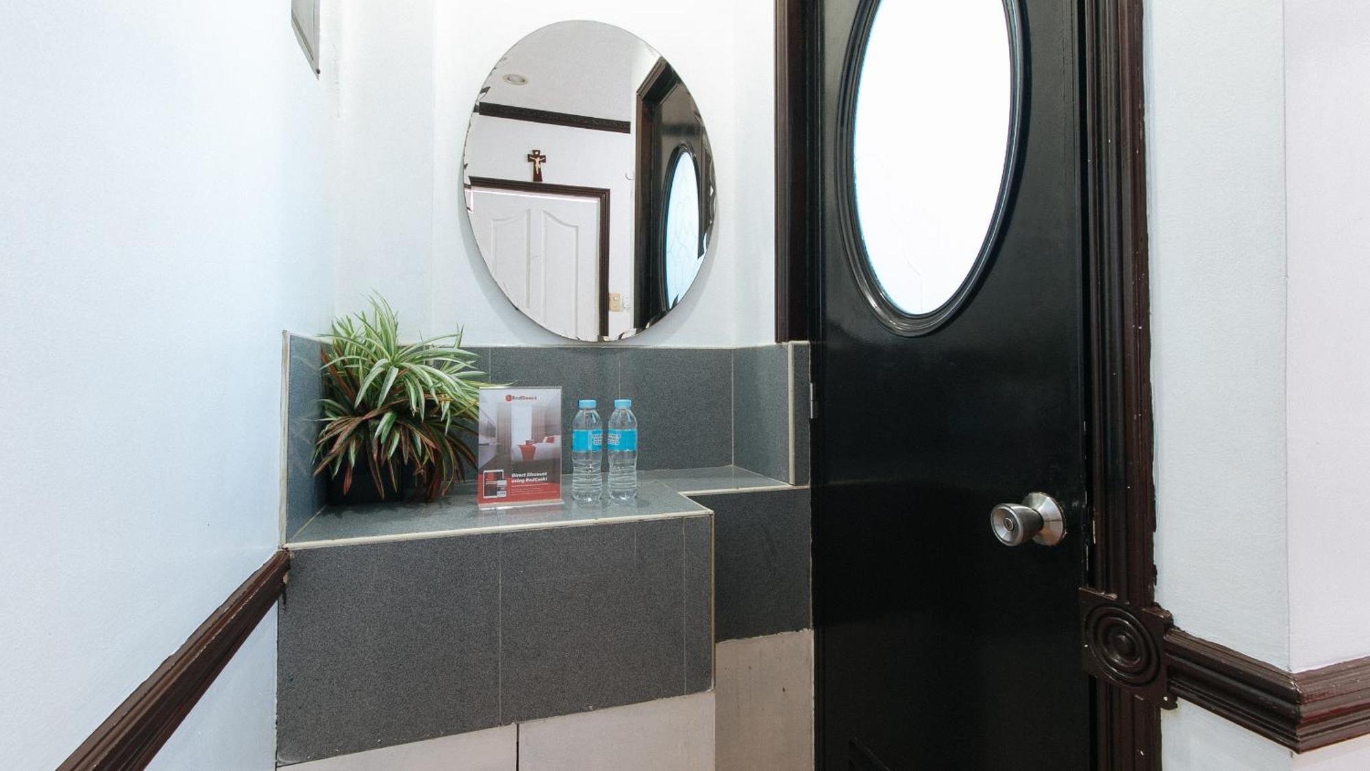 Reddoorz At Plus Villa Gloria Taguig Exteriér fotografie
